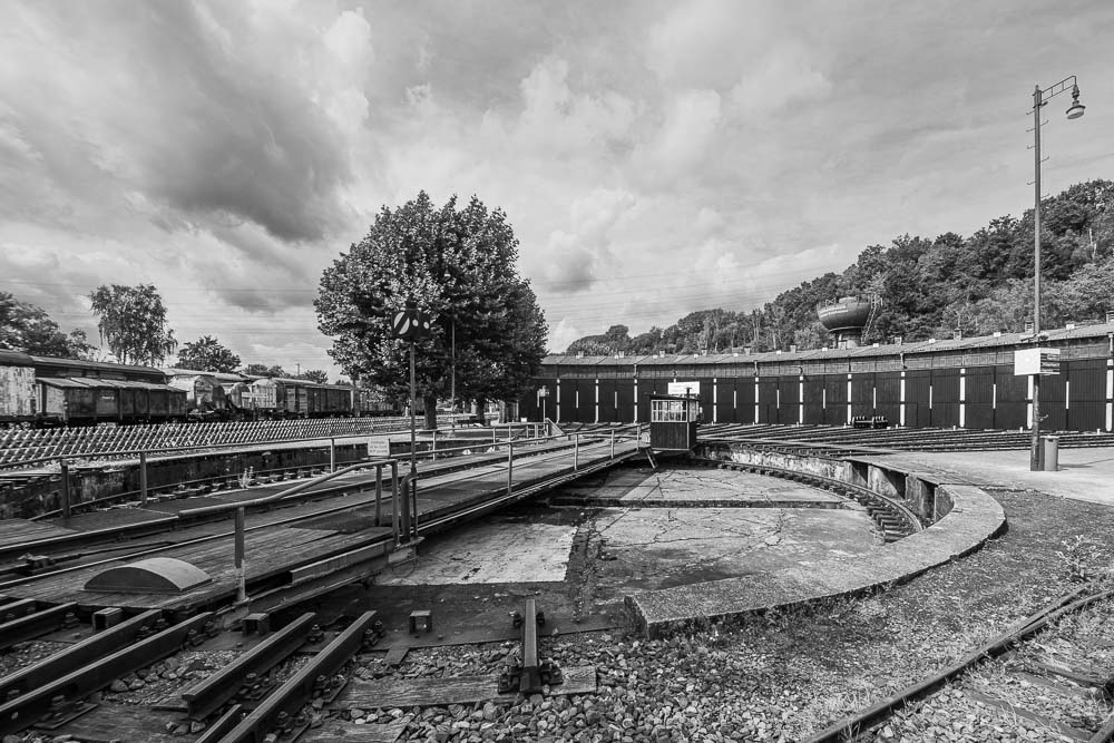 Eisenbahnmuseum Bochum Dahlhausen in schwarz-weiß